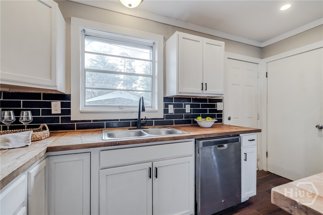415 Barnhill Drive