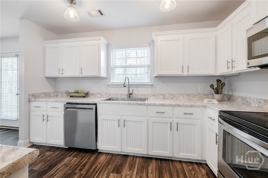 210 Stonebrook