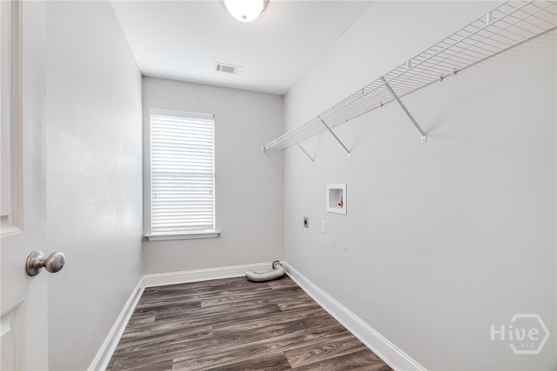 210 Stonebrook