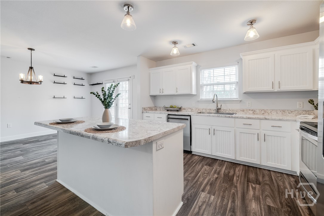 210 Stonebrook
