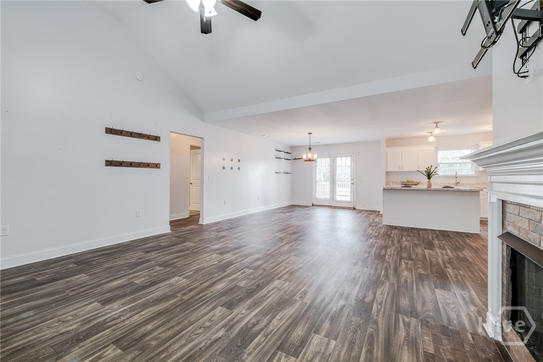 210 Stonebrook