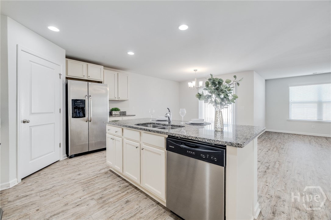 15 Hawkhorn Court
