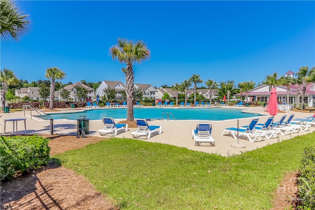 15 Hawkhorn Court
