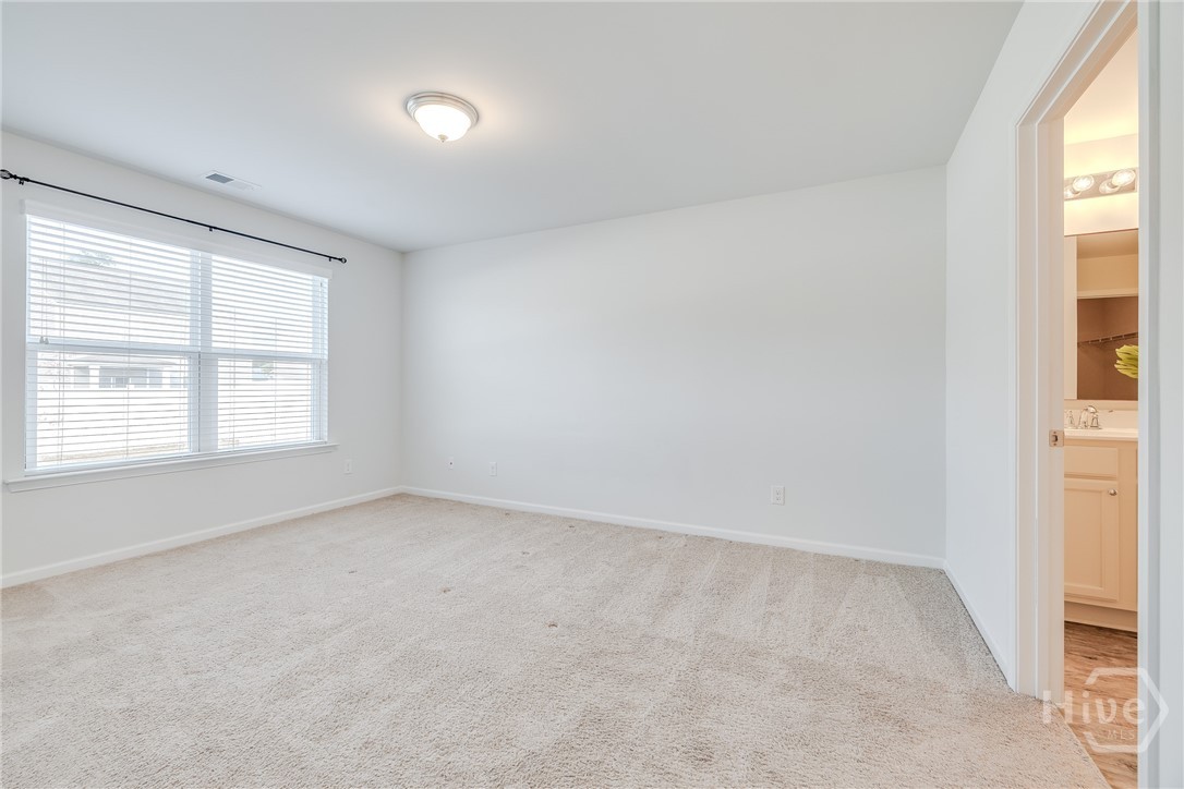 15 Hawkhorn Court