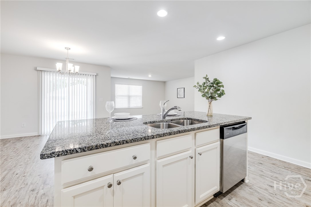 15 Hawkhorn Court