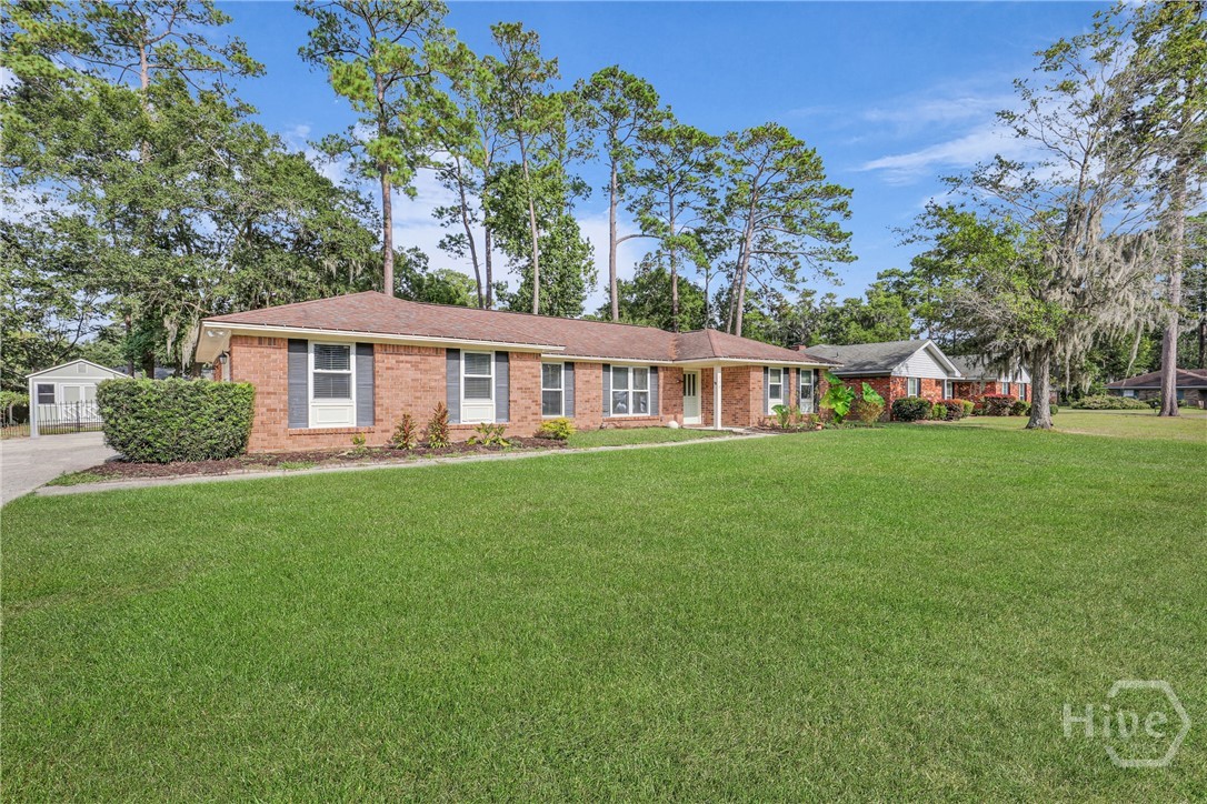 710 Leaning Oaks Drive