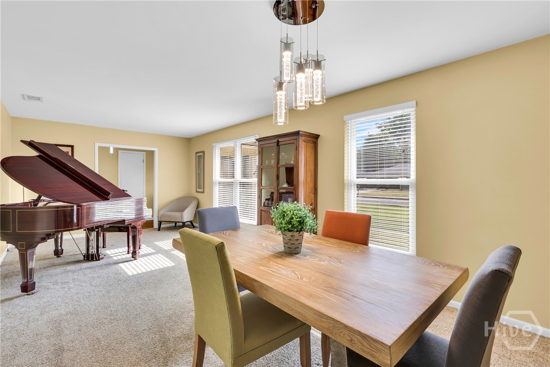 710 Leaning Oaks Drive