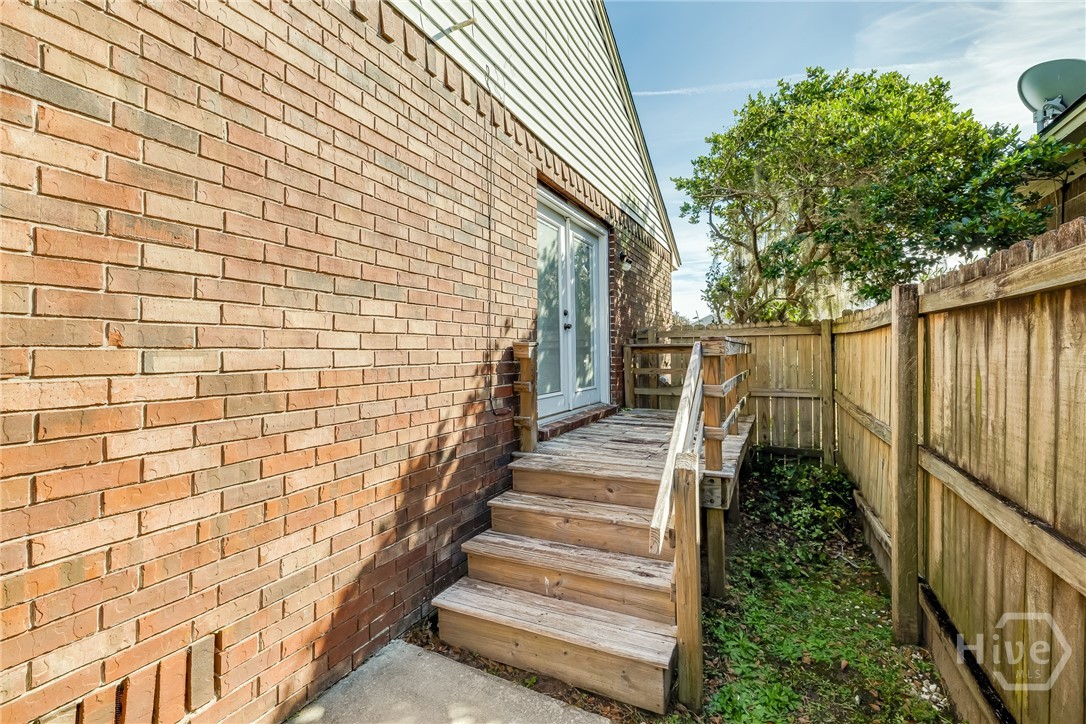 109 Stonebridge Lane