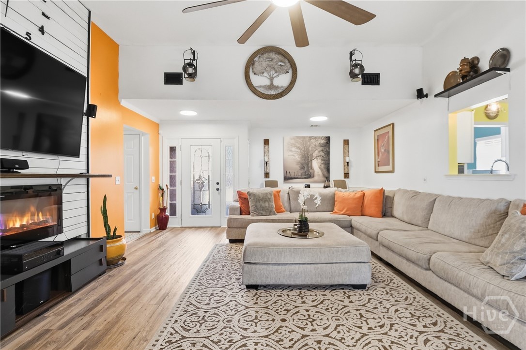 11 Tahoe Drive