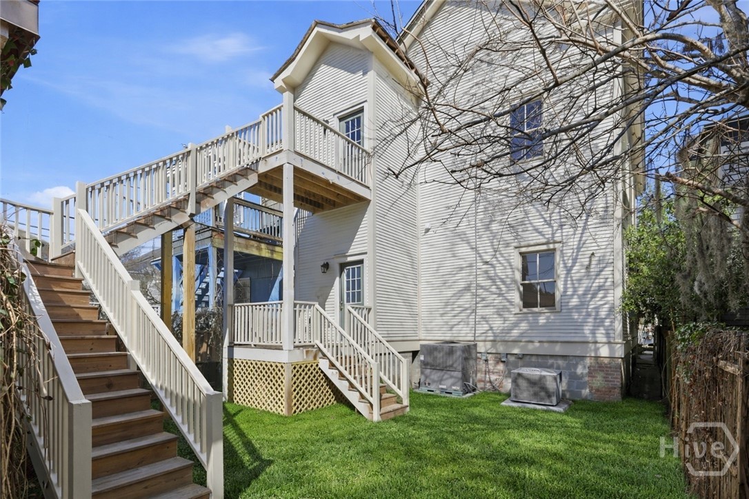 203 E 39th Street