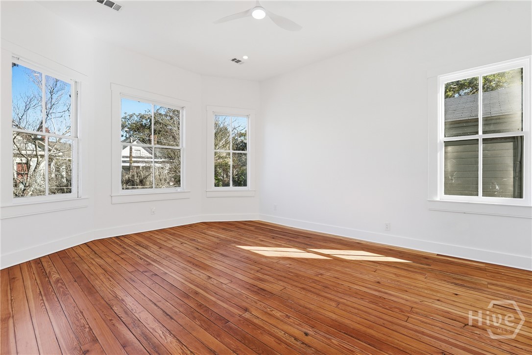 203 E 39th Street