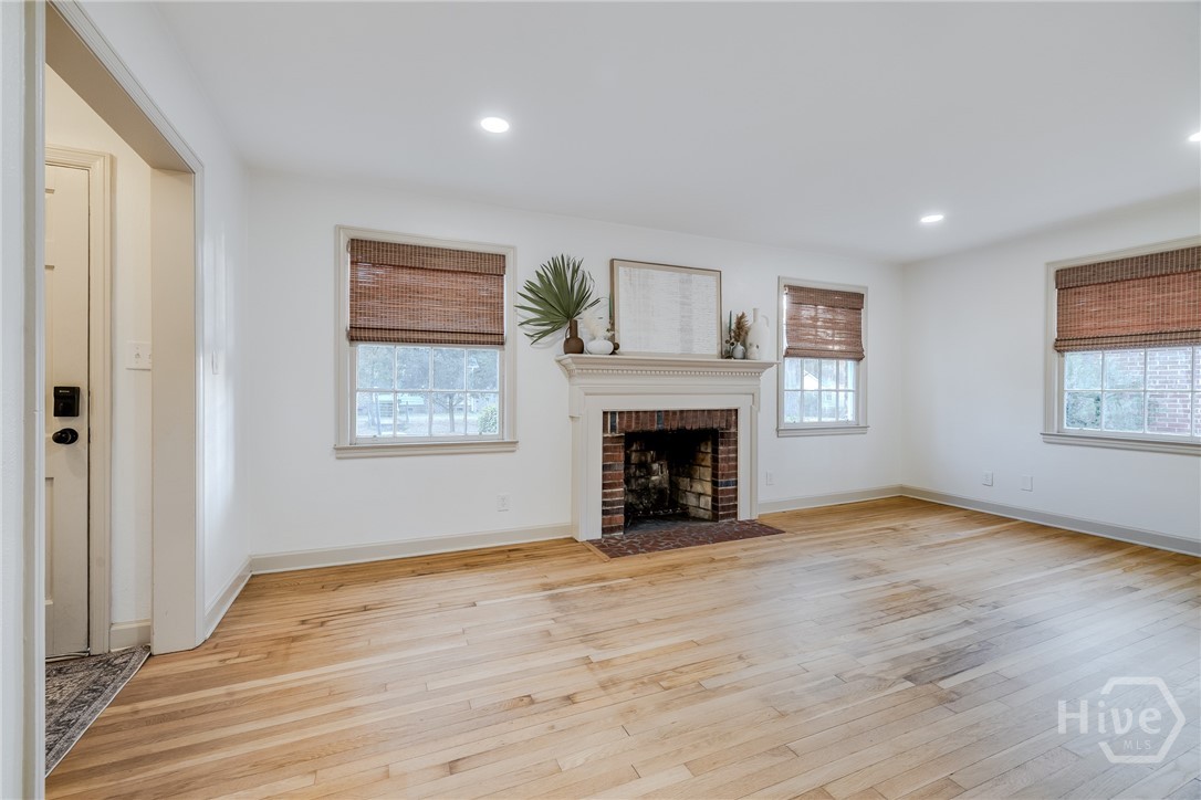 1416 E 53rd Street