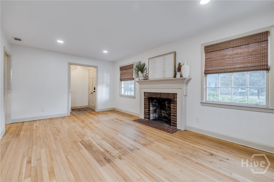 1416 E 53rd Street