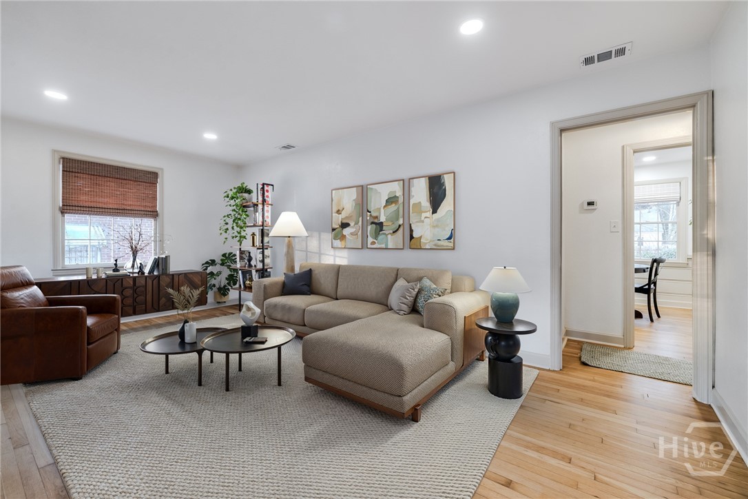 1416 E 53rd Street
