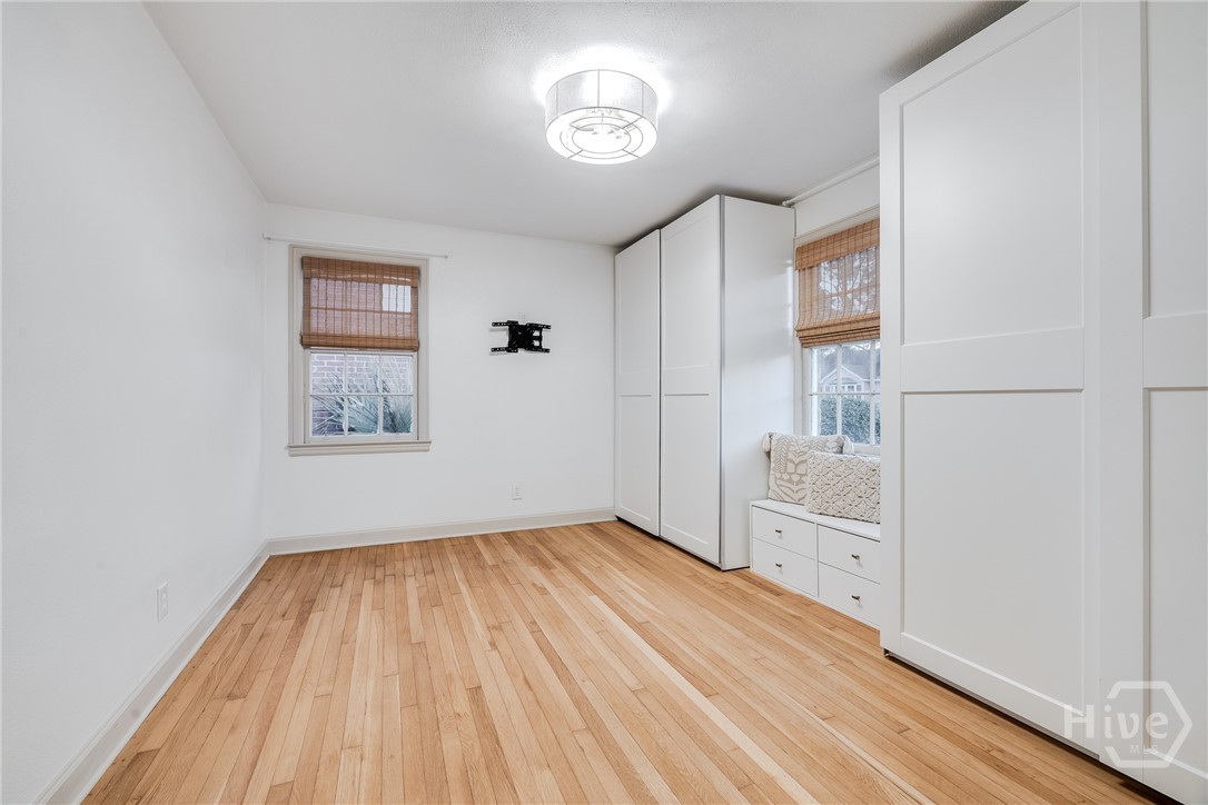 1416 E 53rd Street