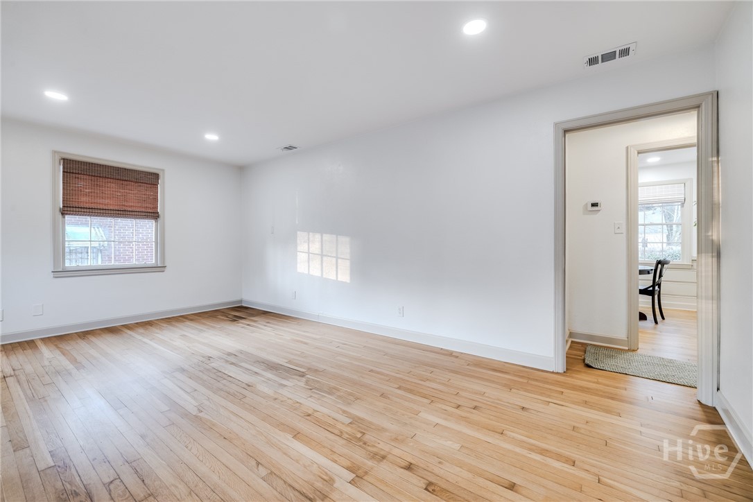 1416 E 53rd Street