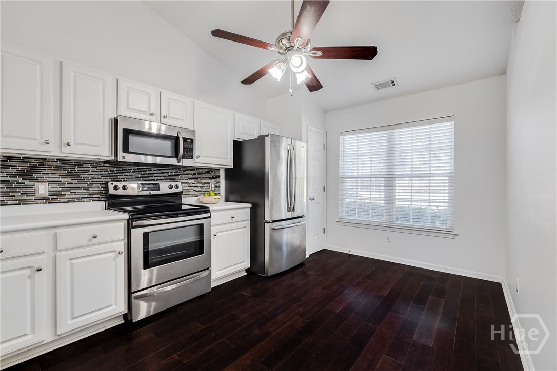 17 River Pointe Court