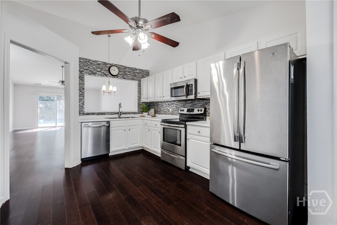 17 River Pointe Court