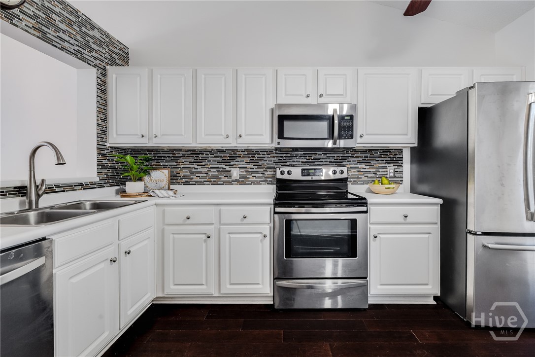 17 River Pointe Court
