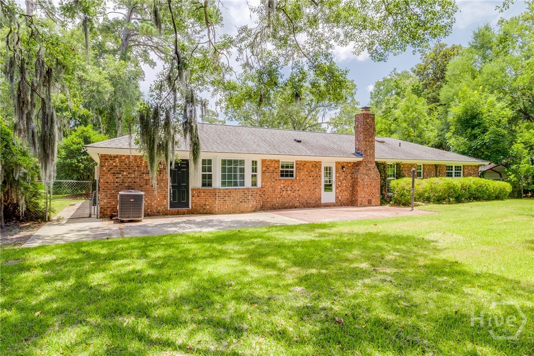 322 Suncrest Boulevard