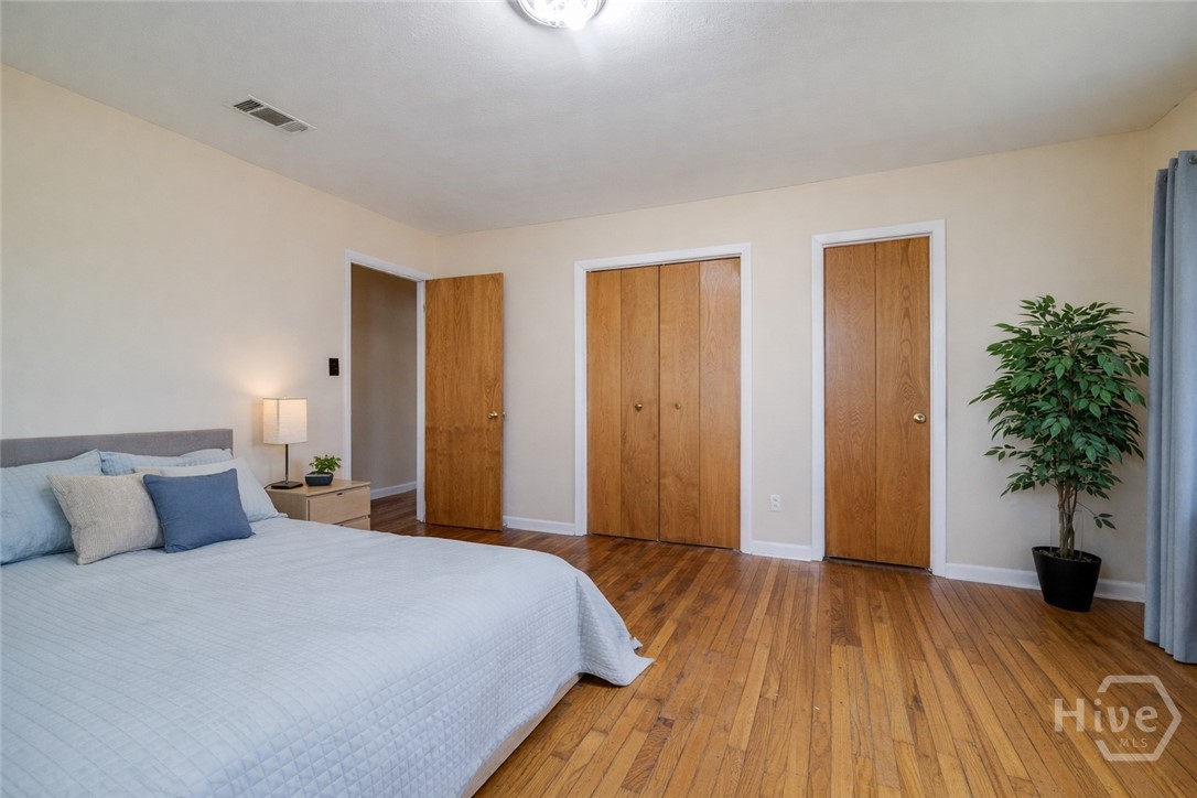 1117 NE 36th Street