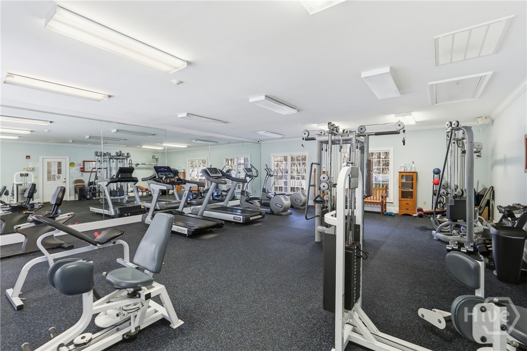 1727 Oak Forest Drive NE