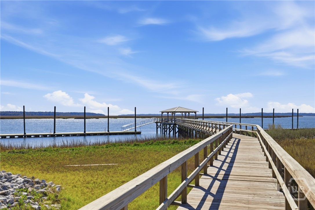 1727 Oak Forest Drive NE