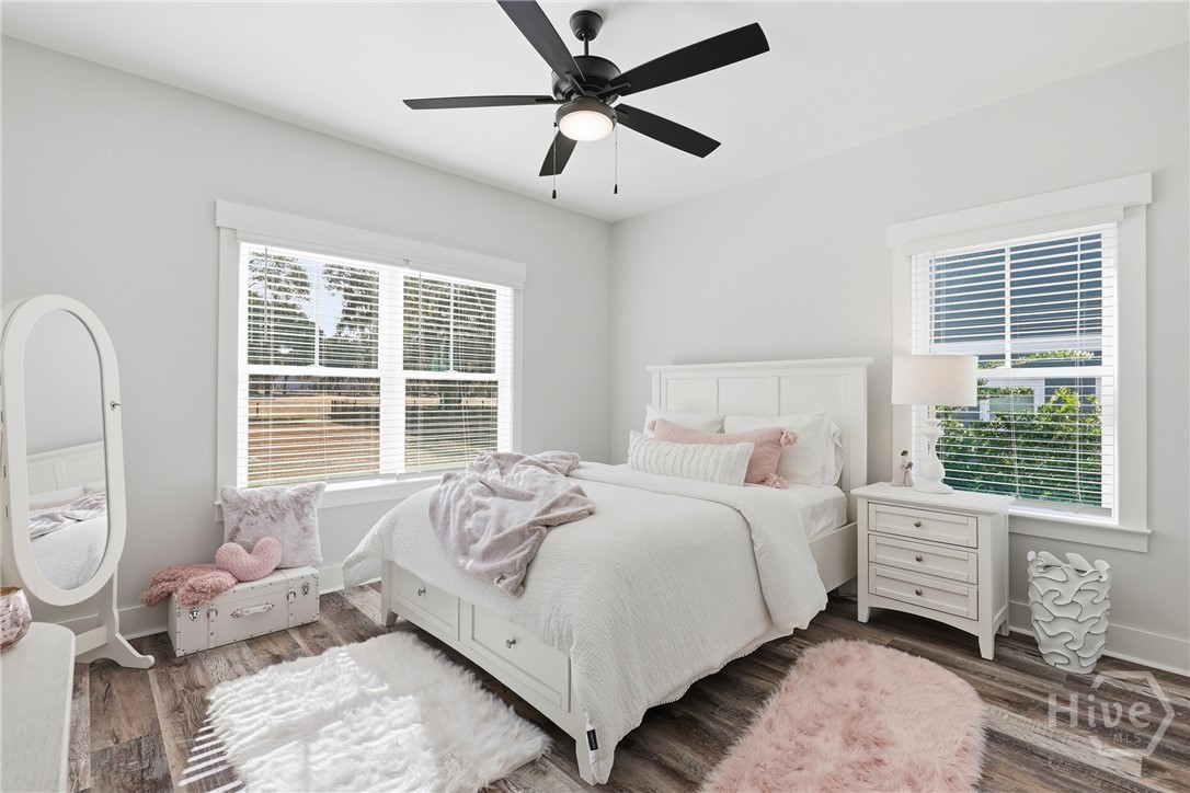 1727 Oak Forest Drive NE