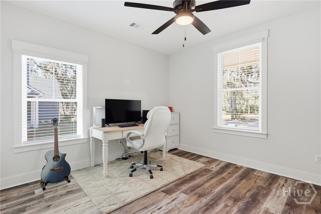 1727 Oak Forest Drive NE