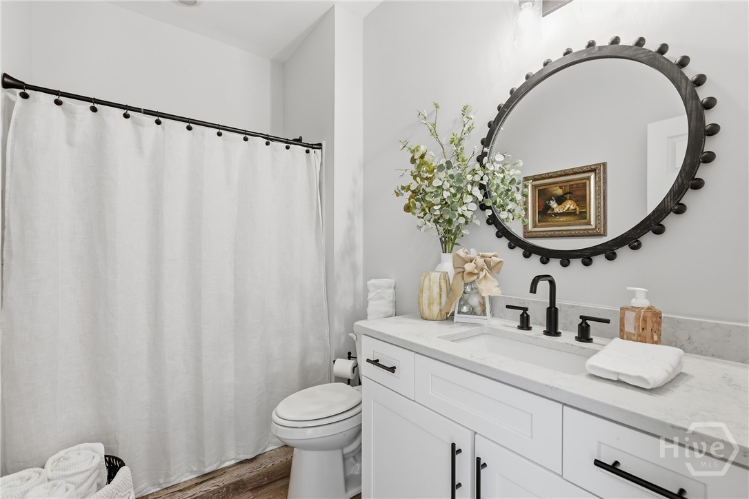 1727 Oak Forest Drive NE