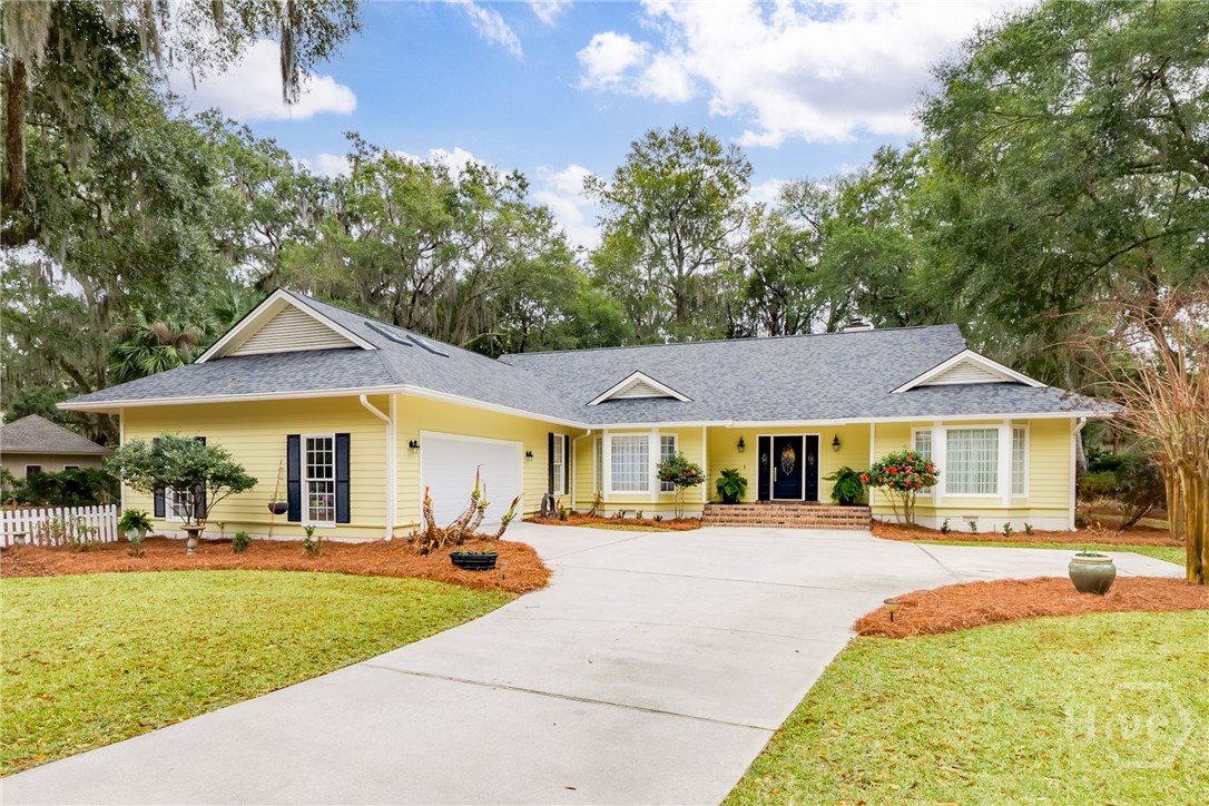 1 Hedgewood Lane