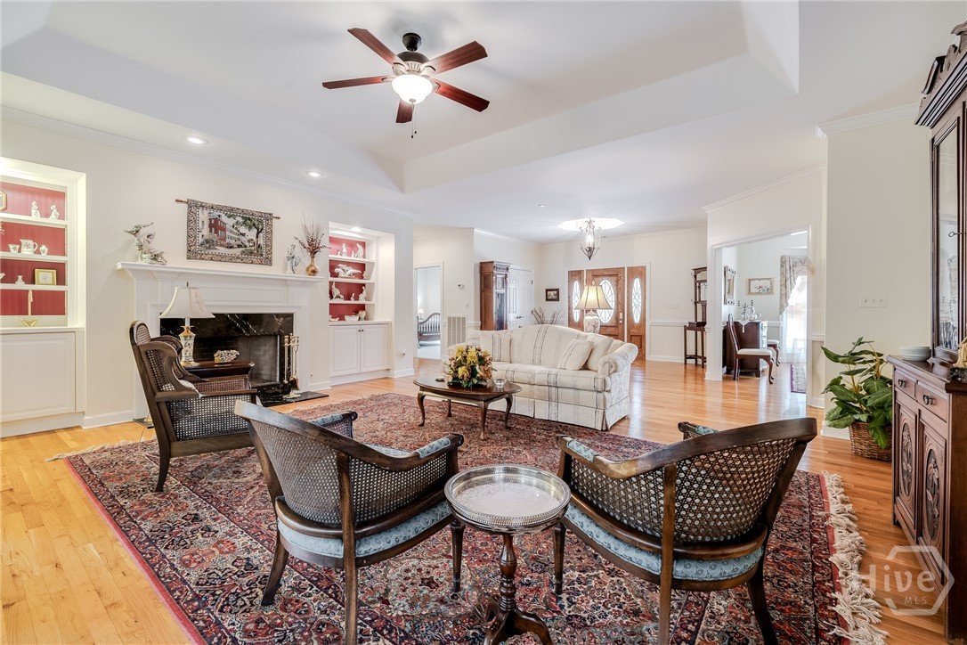 1 Hedgewood Lane