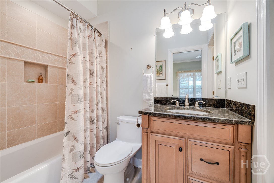 1 Hedgewood Lane