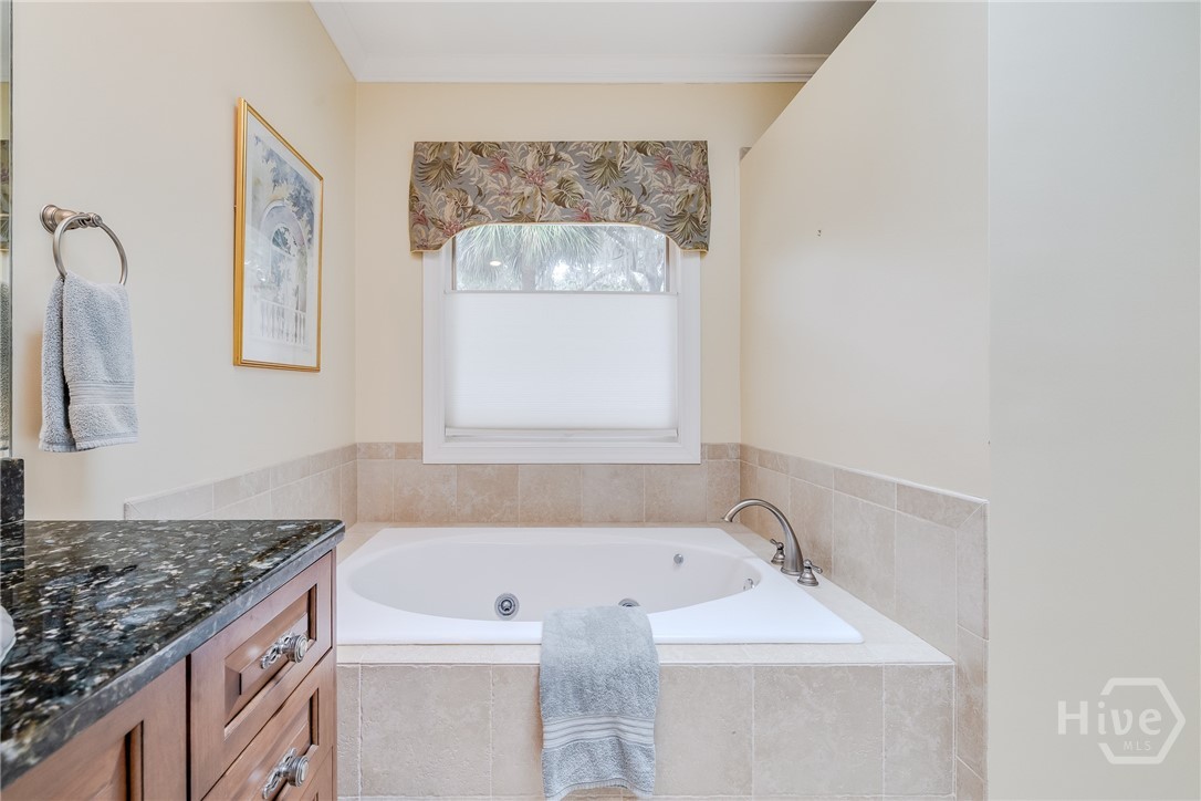 1 Hedgewood Lane
