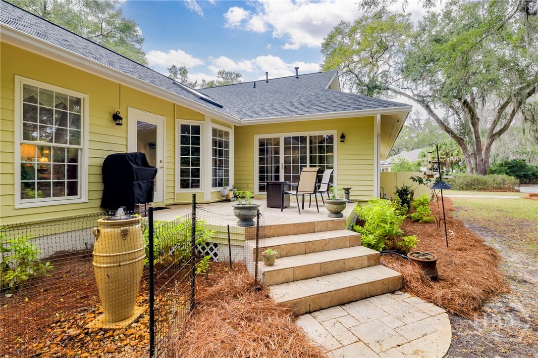 1 Hedgewood Lane