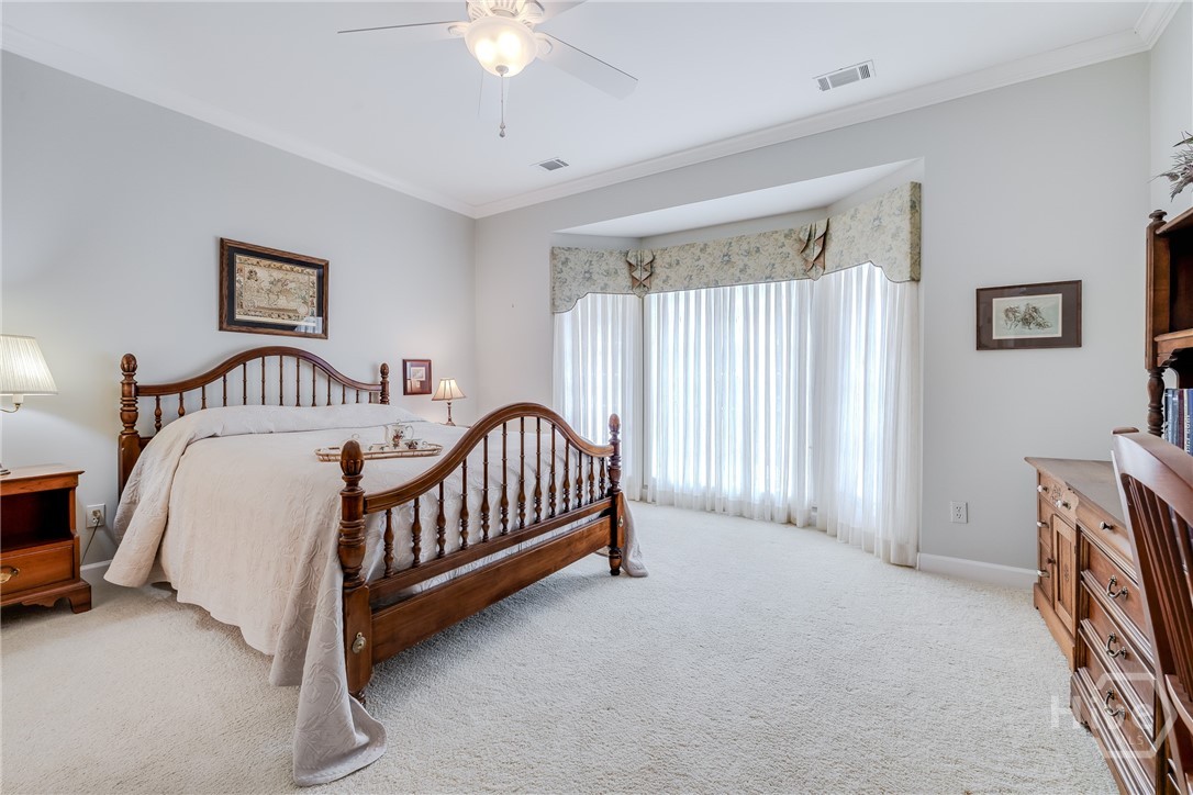1 Hedgewood Lane