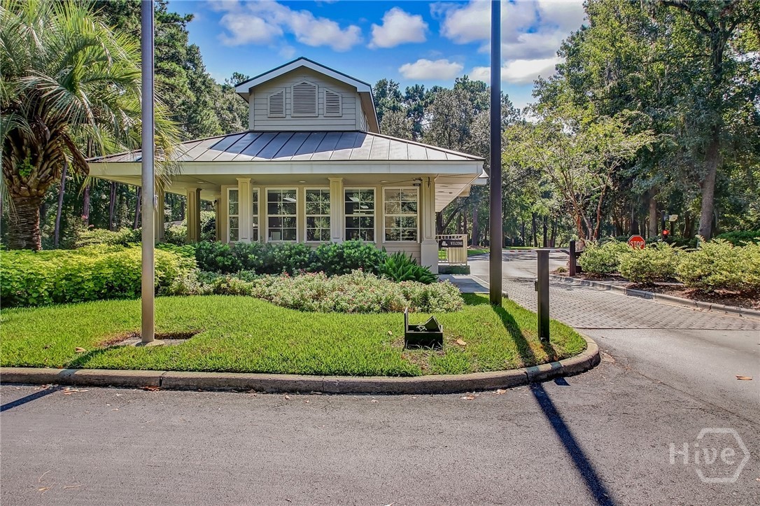 1 Hedgewood Lane