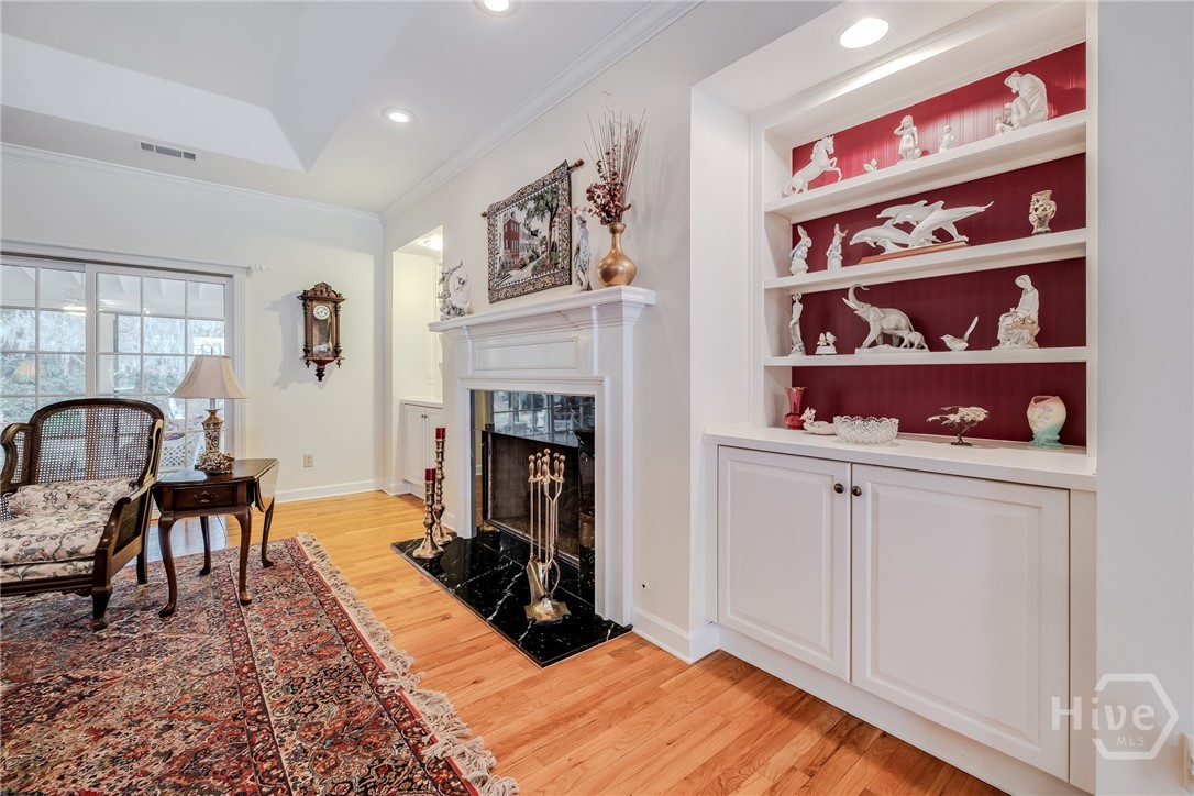 1 Hedgewood Lane