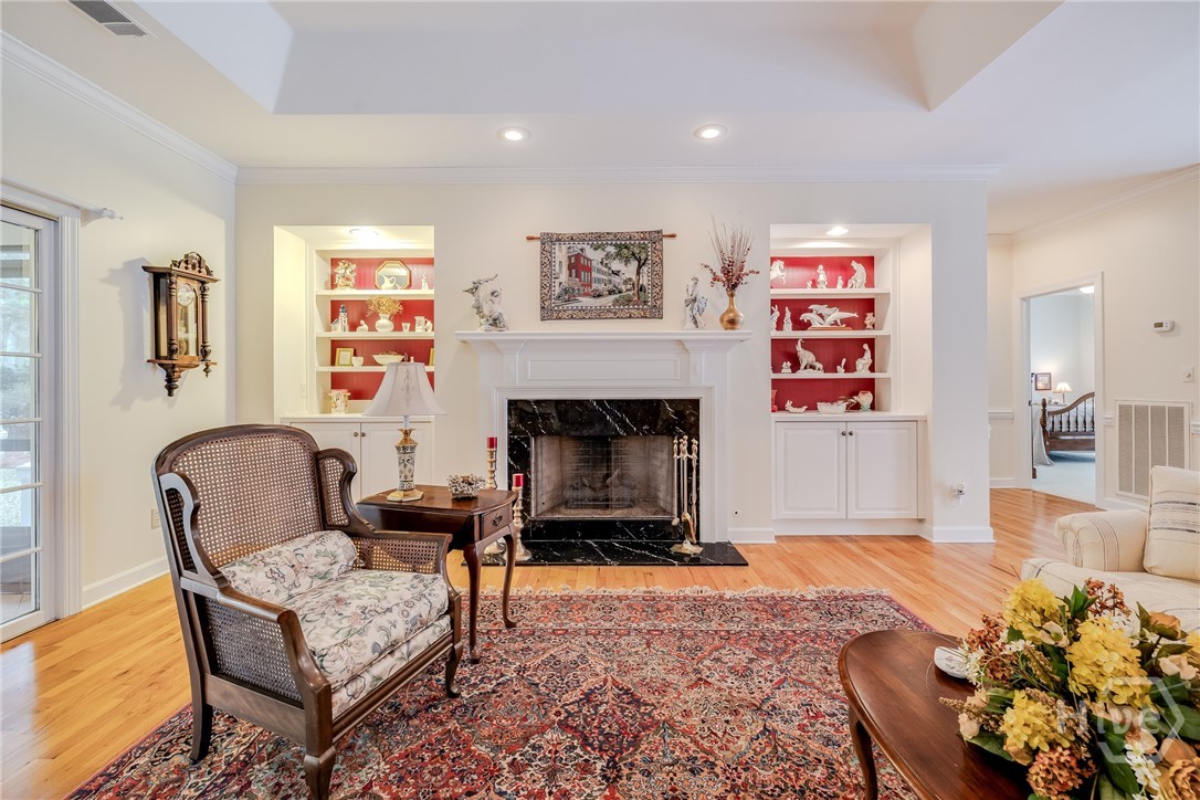 1 Hedgewood Lane