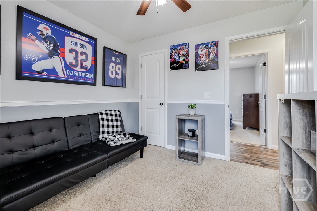 354 NE Lincoln Way