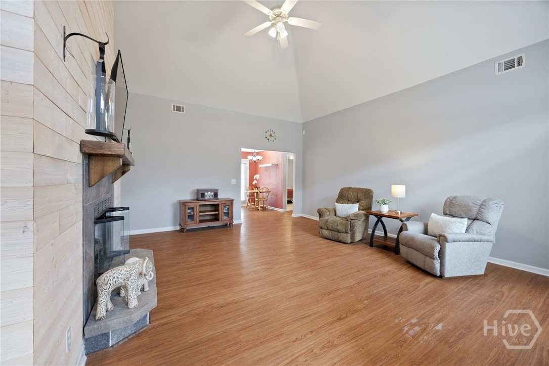 220 Joshua Circle