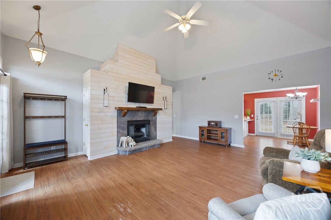 220 Joshua Circle