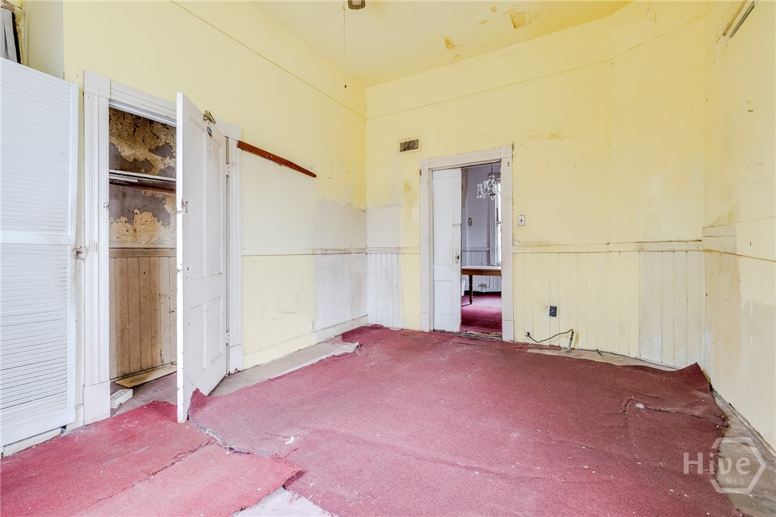 924-926 E Duffy Street