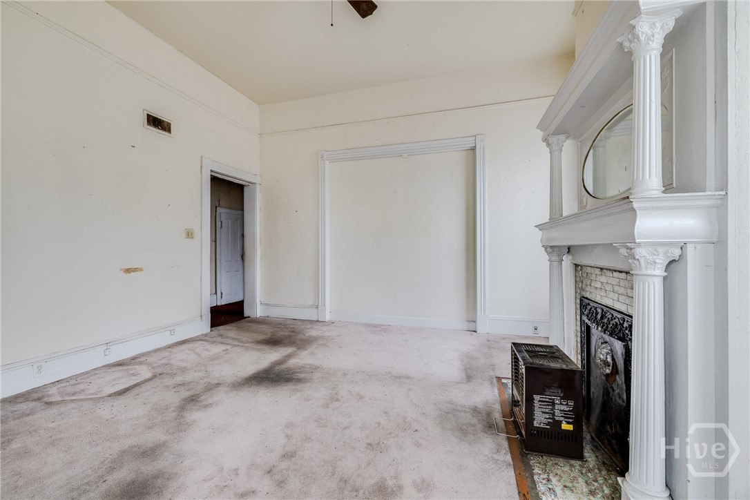 924-926 E Duffy Street