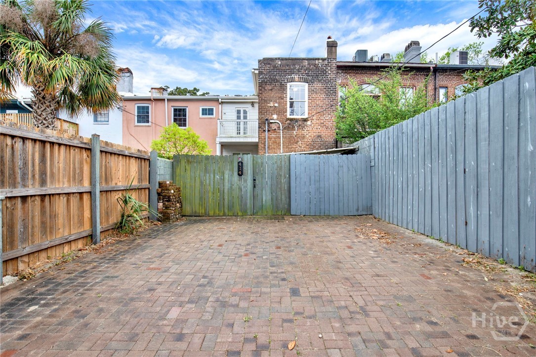 414 E Liberty Street