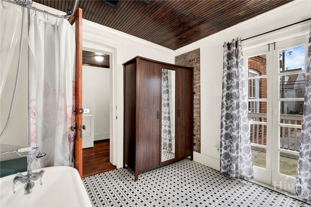 414 E Liberty Street