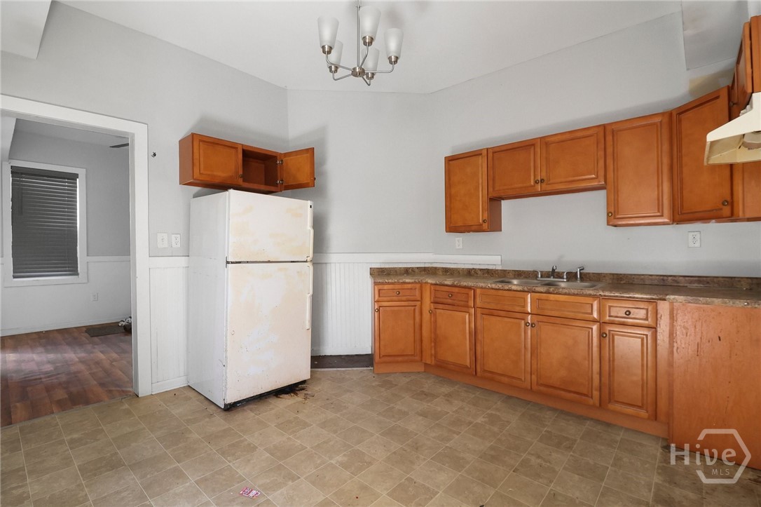 603 W 40th Street