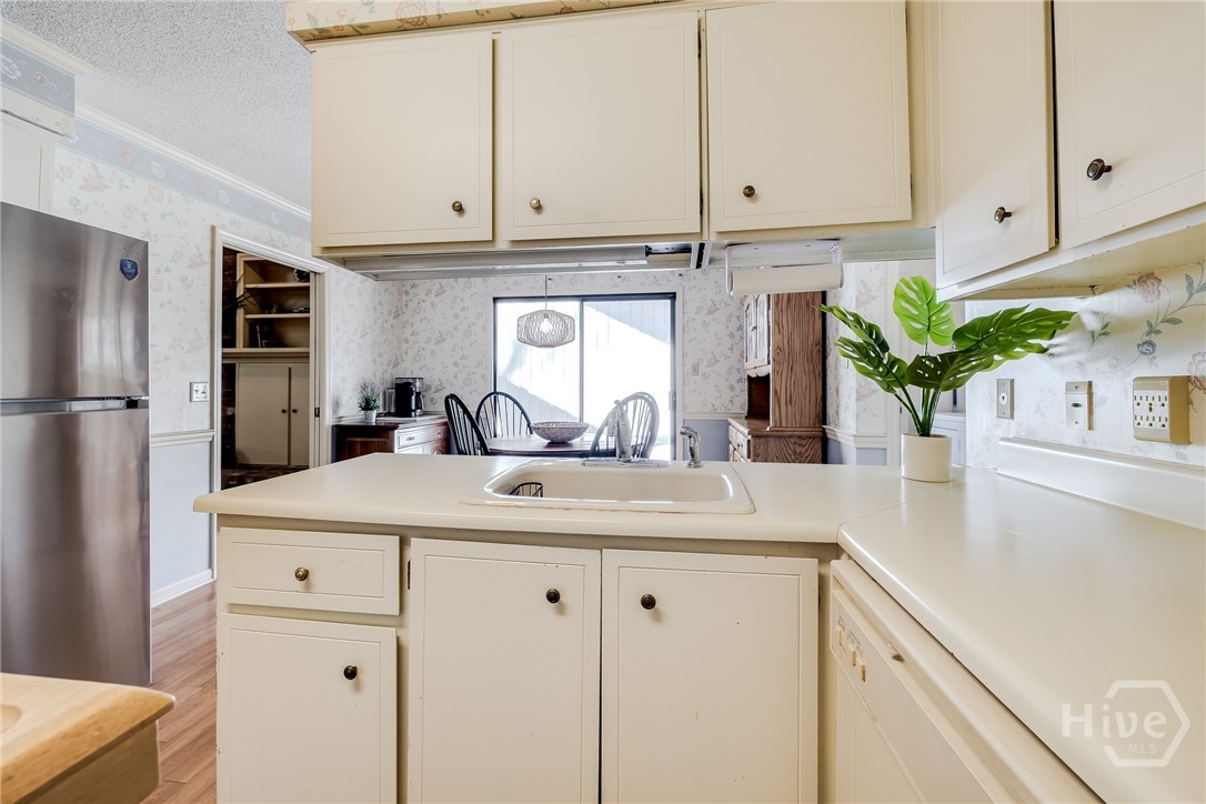 60 Village Green Circle