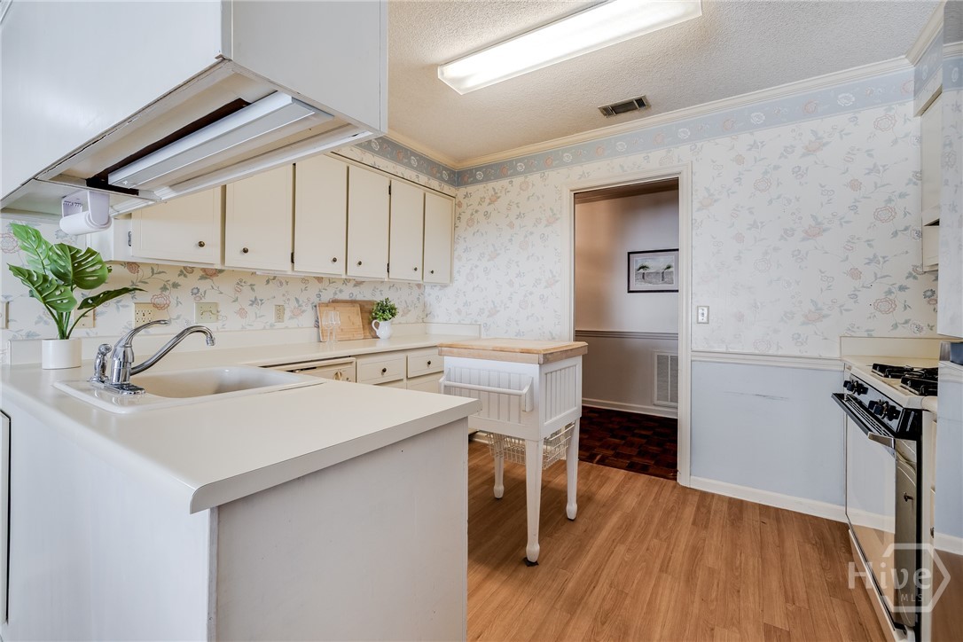 60 Village Green Circle