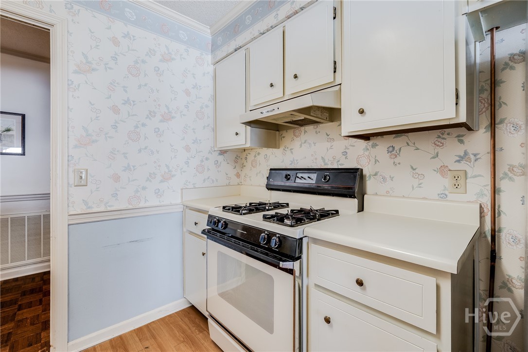 60 Village Green Circle